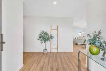 5 Southdown Place, KIRWEE