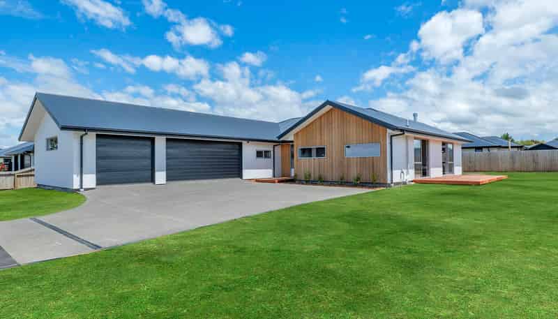 5 Southdown Place, KIRWEE