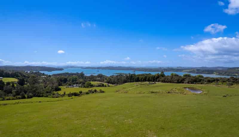 111 Magnolia Tree Way, Kerikeri