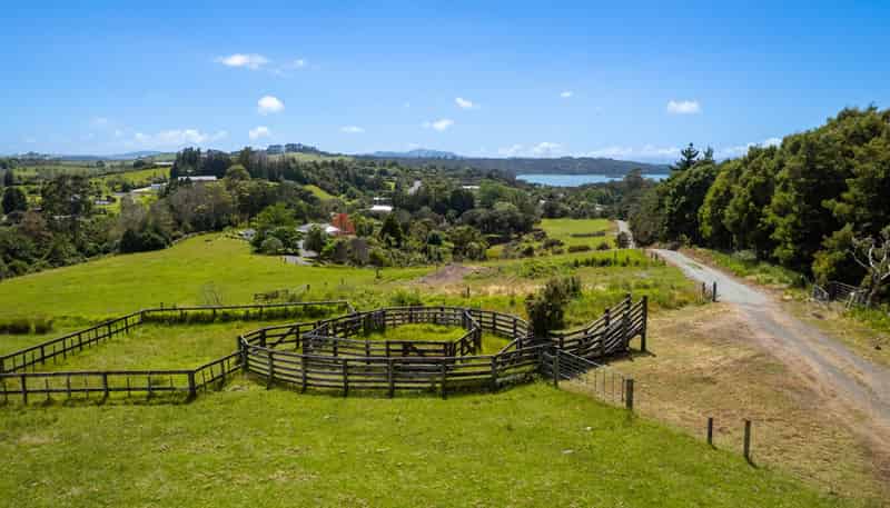 111 Magnolia Tree Way, Kerikeri