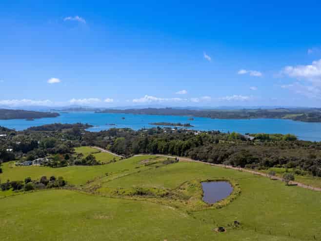 111 Magnolia Tree Way, Kerikeri