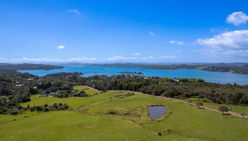 111 Magnolia Tree Way, Kerikeri