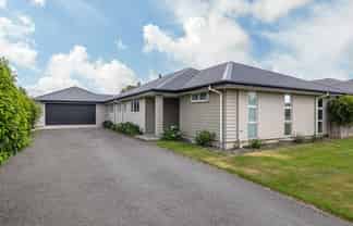 22 Pemberton Drive, Darfield