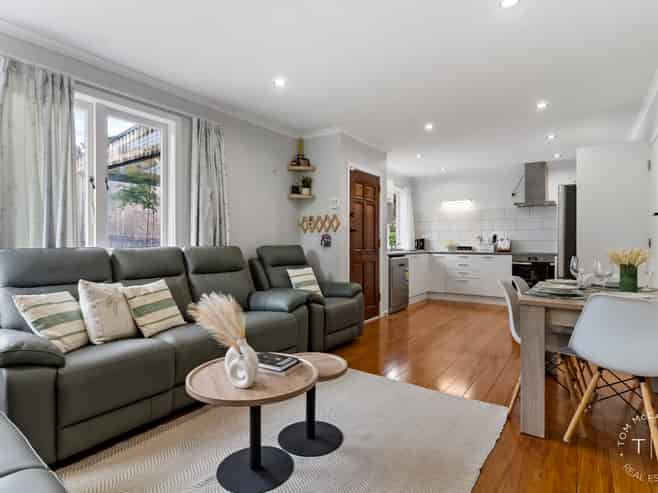 15 McInnes Road, Weymouth