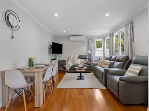 15 McInnes Road, Weymouth