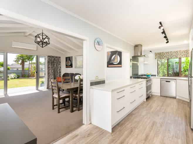 12A Osier Road, Greenmeadows