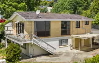 60 Waikawa Road, Picton