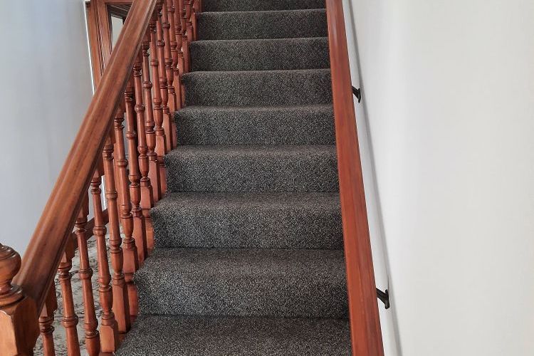 Tidy 3-5 Bedroom home at a great location - Vista 4