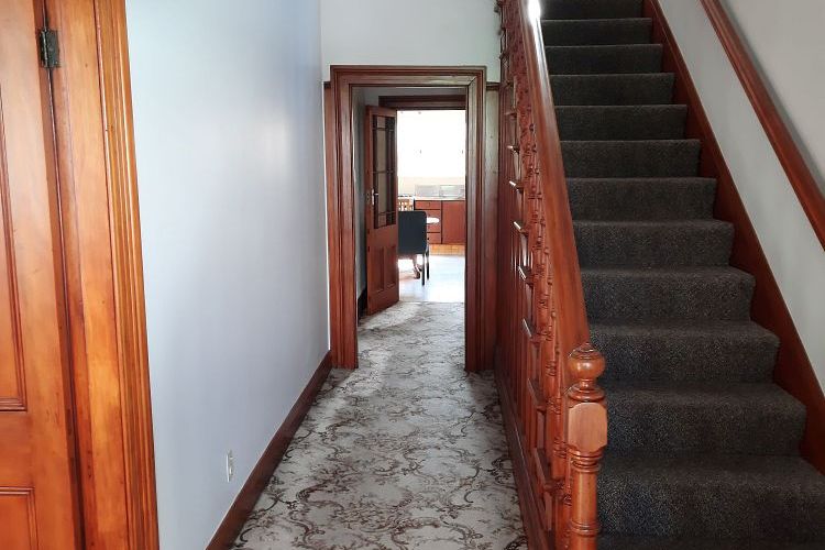 Tidy 3-5 Bedroom home at a great location - Vista 3