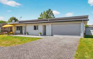 2/18 Frederick Street, Two Mile Bay