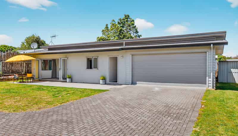 2/18 Frederick Street, Two Mile Bay