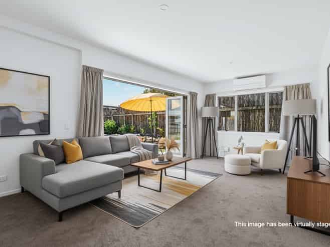 2/18 Frederick Street, Two Mile Bay