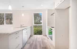 1/20 Polkinghorne Drive, Manly