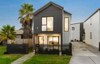 64A Rosewarne Crescent, Glendene