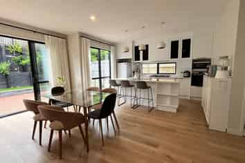 7 Mita Road, Silverdale