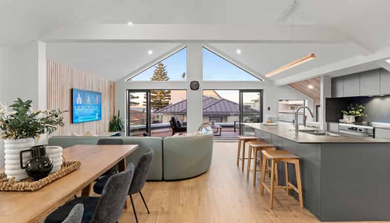 56b Marine Parade, Mount Maunganui