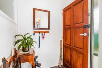 36 Broadhead Avenue, Tawhero