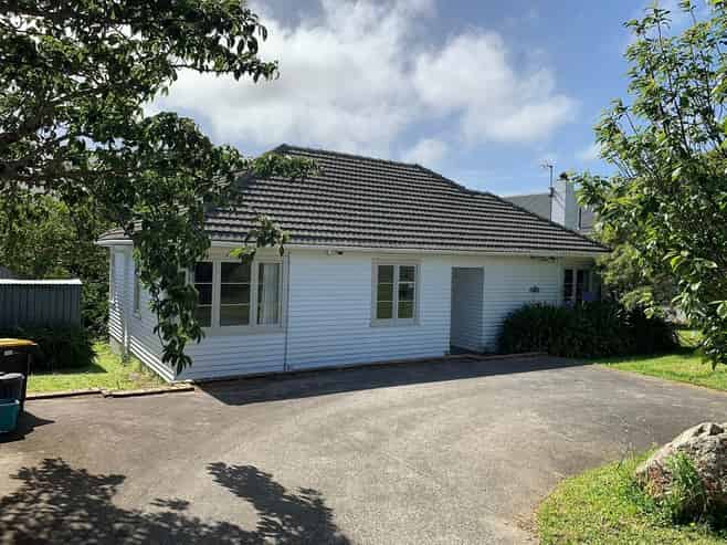 33 Coates Street, Tawa