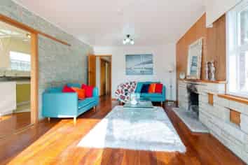 9 Roys Road, Weymouth