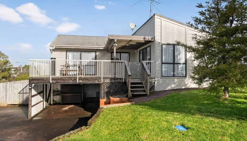 37 Athena Drive, Totara Vale
