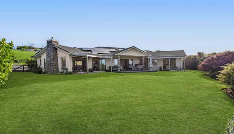 240 Oyster Point Road, Kaukapakapa