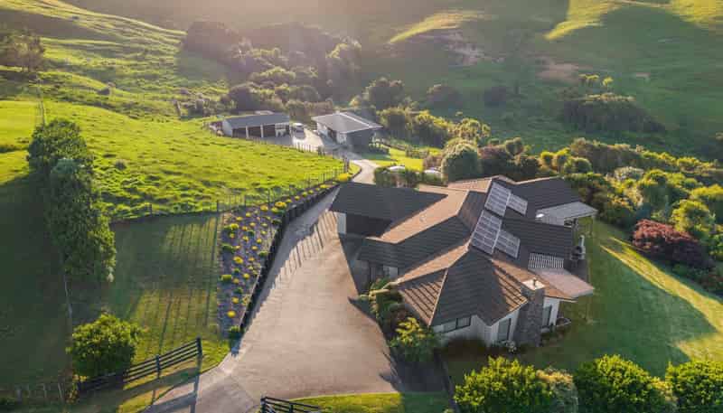 240 Oyster Point Road, Kaukapakapa