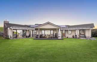 240 Oyster Point Road, Kaukapakapa