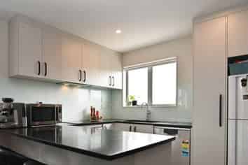 2/49 Arawa Street, New Lynn