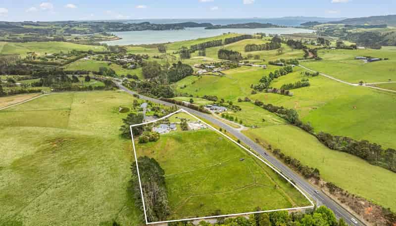 2679b State Highway 10, Mangonui