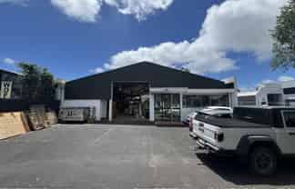 Standalone Penrose Industrial