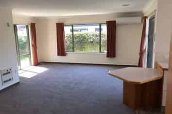 2/68A Guppy Road, Greenmeadows