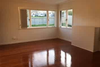 13 Christmas Road, Manurewa