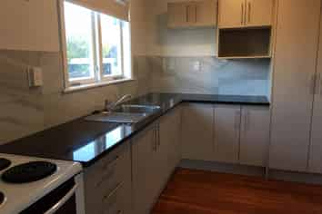 13 Christmas Road, Manurewa