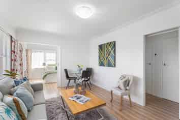 1/19 Hayr Road, Three Kings