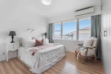 1/19 Hayr Road, Three Kings