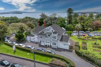 Prime Parnell Hospitality Venue - 495sqm