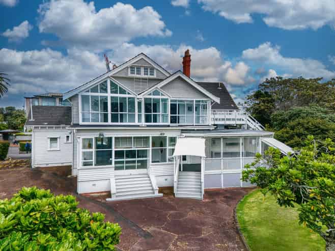 Prime Parnell Hospitality Venue - 495sqm