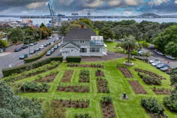 Prime Parnell Hospitality Venue - 495sqm