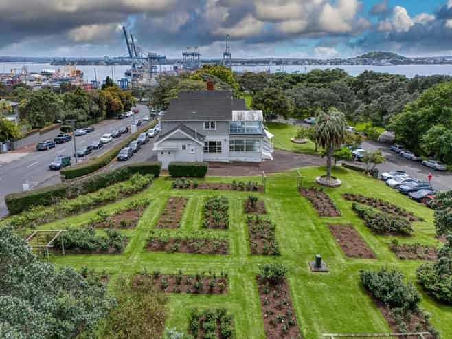 Prime Parnell Hospitality Venue - 495sqm