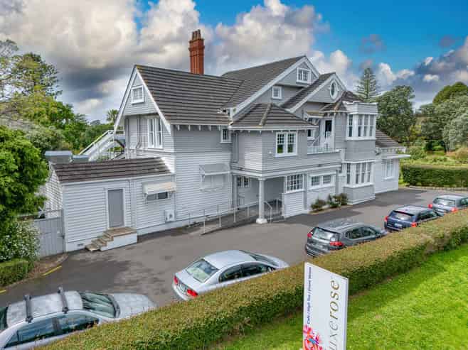 Prime Parnell Hospitality Venue - 495sqm