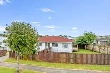 1/24 Kennington Dr, Clendon Park