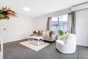 1/24 Kennington Dr, Clendon Park