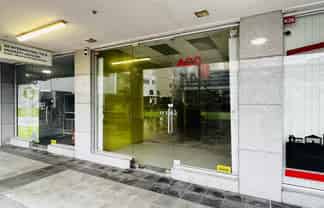 AFFORDABLE 50M² NEWMARKET RETAIL
