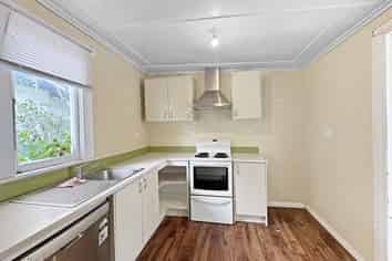 37 Manuka Street, Castlecliff