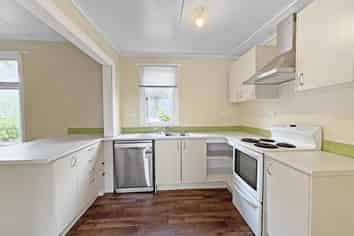 37 Manuka Street, Castlecliff