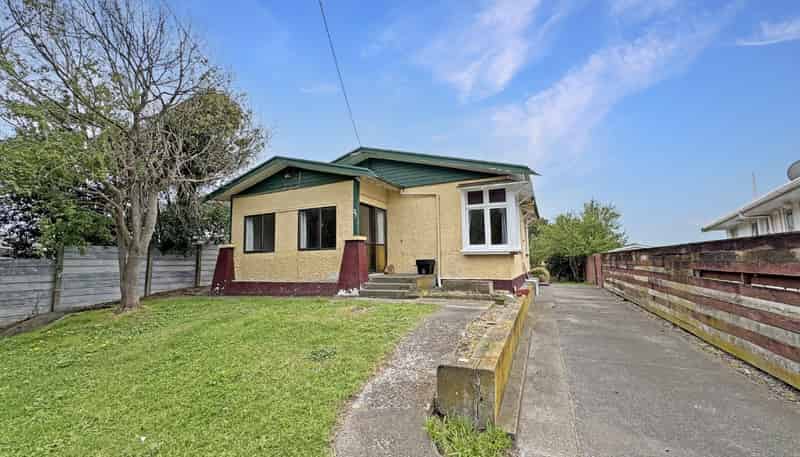 37 Manuka Street, Castlecliff