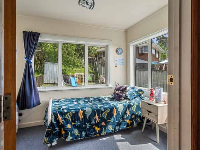 50 Emano Street, Toi Toi