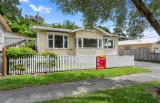 50 Emano Street, Toi Toi