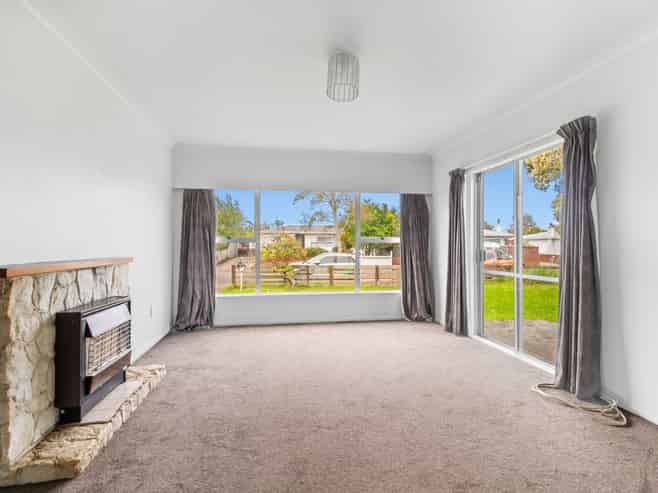 23 Stirling Street, Levin