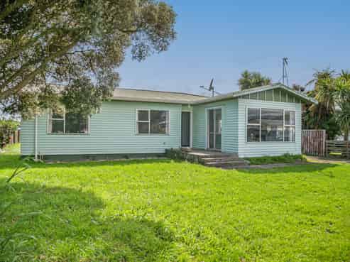 23 Stirling Street, Levin